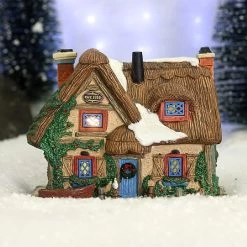 Lemax English Seaside Cottage