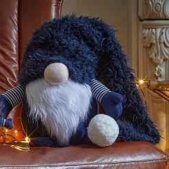 Three Kings Navy Super Furry Winter Wolf